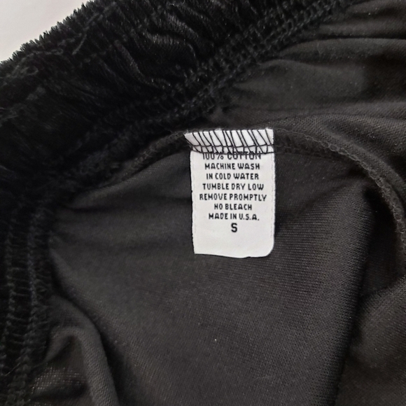 URBAN Renewal Recycled Velvet Sweat Short - Picture 3 of 6